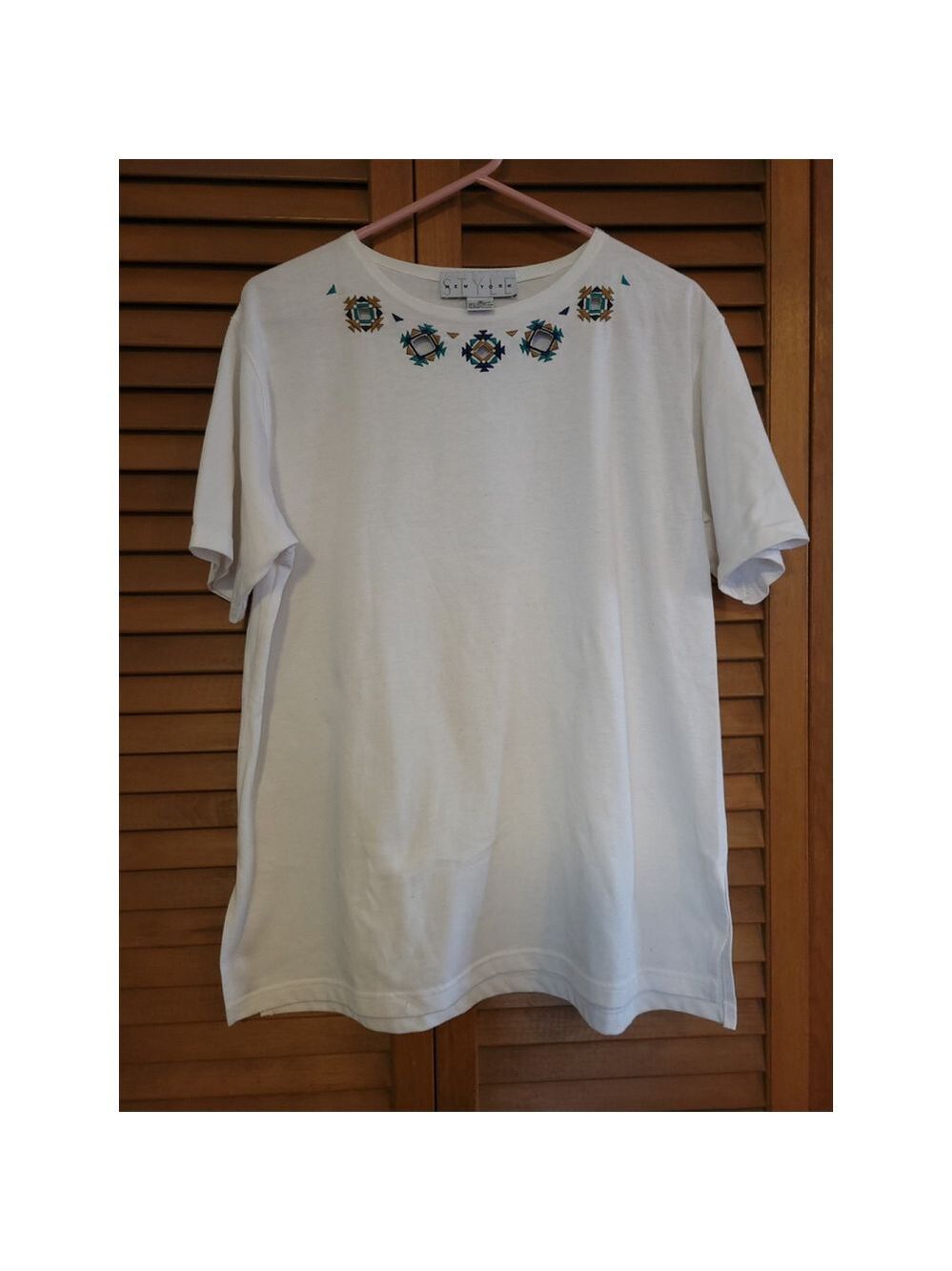 Women's New York T-Shirt M White Geometric Embroidery - Picture 2 of 6